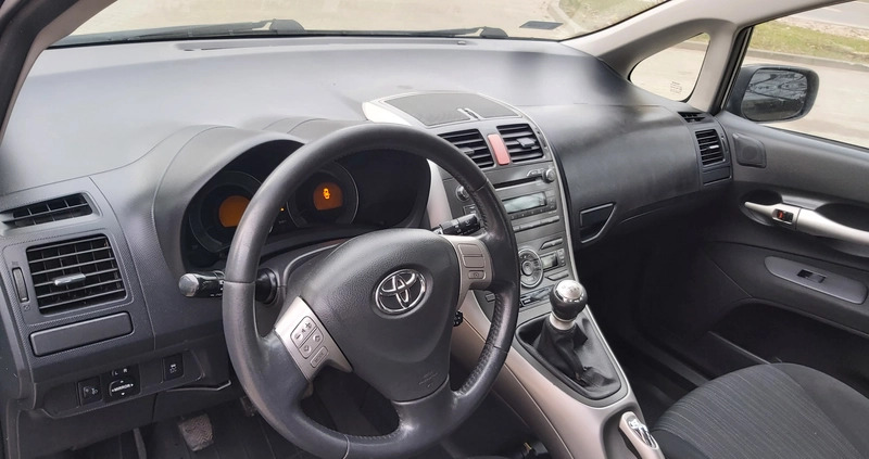 Toyota Auris cena 12500 przebieg: 285000, rok produkcji 2007 z Pionki małe 277
